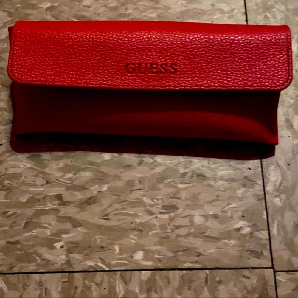 GUESS Glasses Case